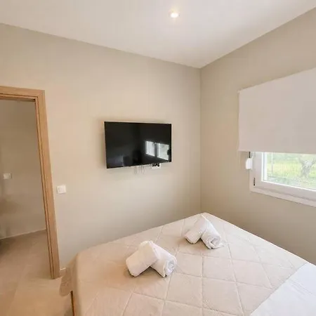 Twin Garden Nea Potidea Apartment *
